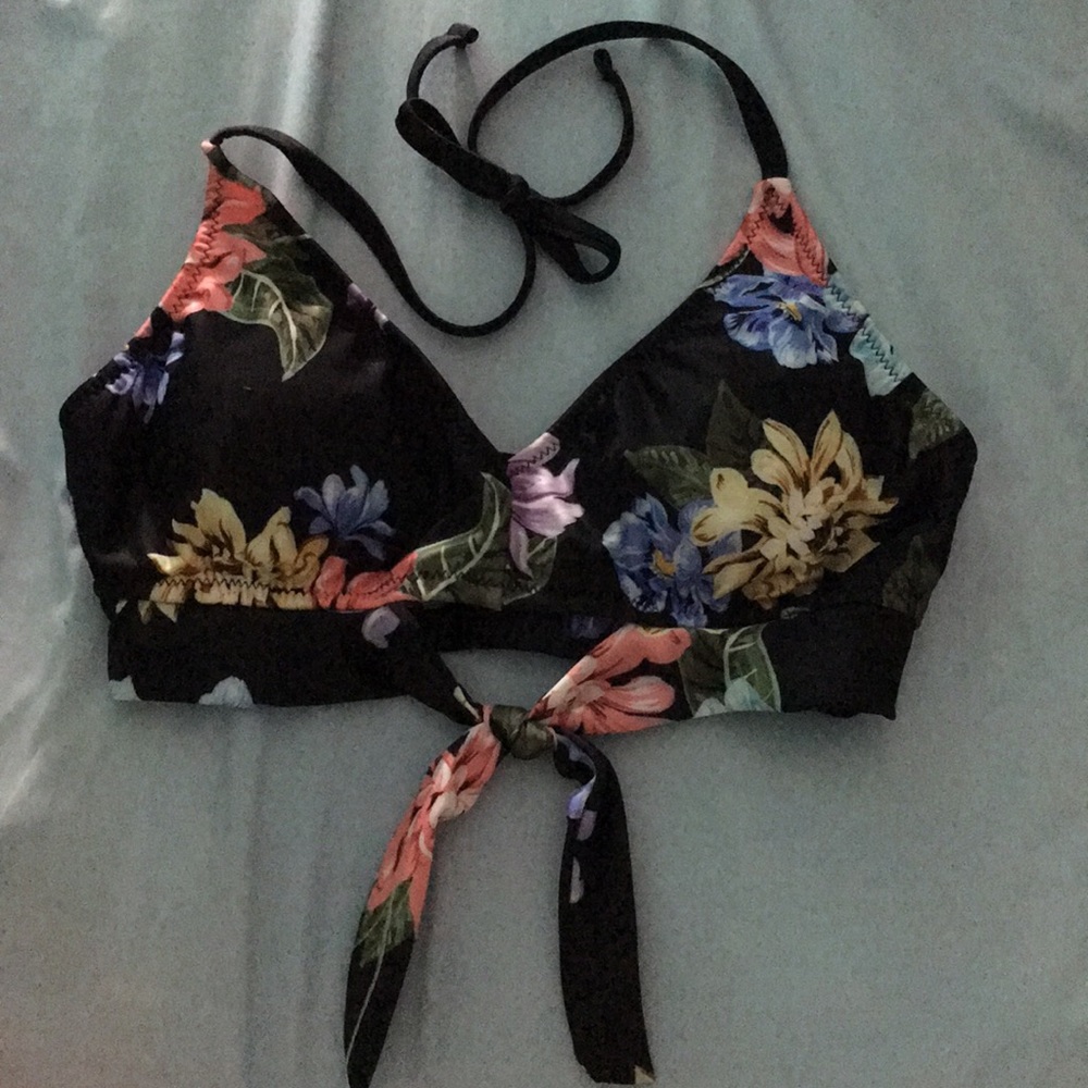 Bikini top
